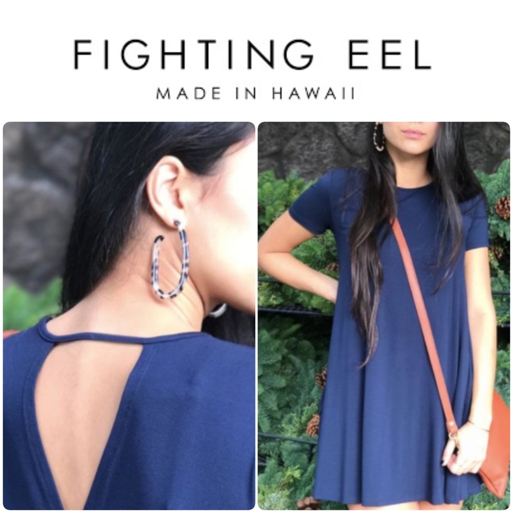Fighting Eel ✨ Hawaii • Dress • RN# 115395 • Dark Blue • SMALL
